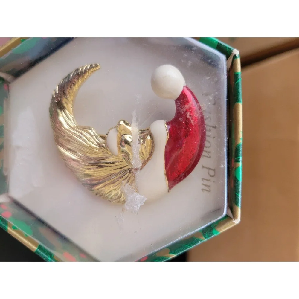 Vintage Santa Claus Face Pin Brooch Christmas Holiday Gold Red White in Box